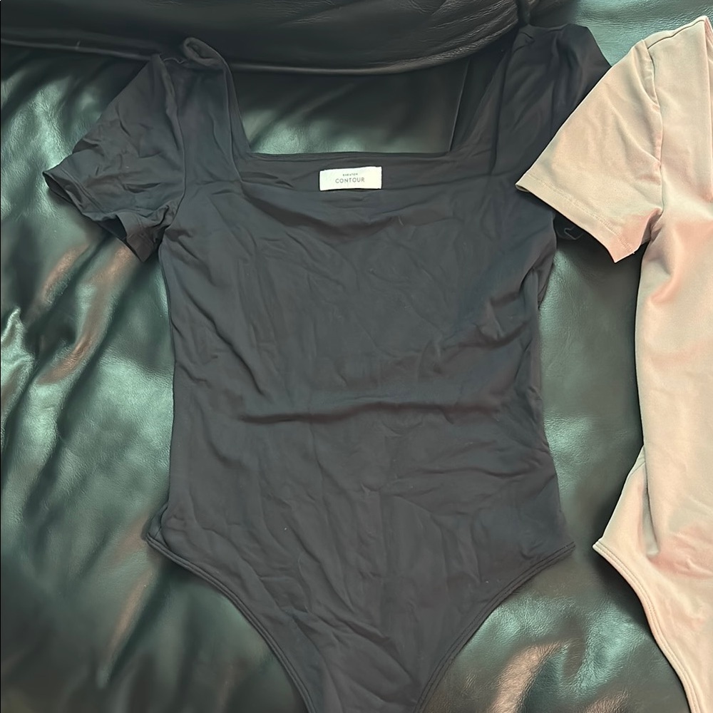 Babaton contour Black Short Sleeve Bodysuit